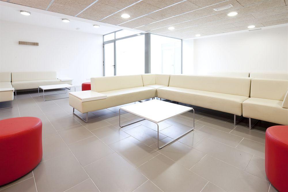 Residencia Universitaria Resa Manuel Agud Querol San Sebastian Bagian luar foto