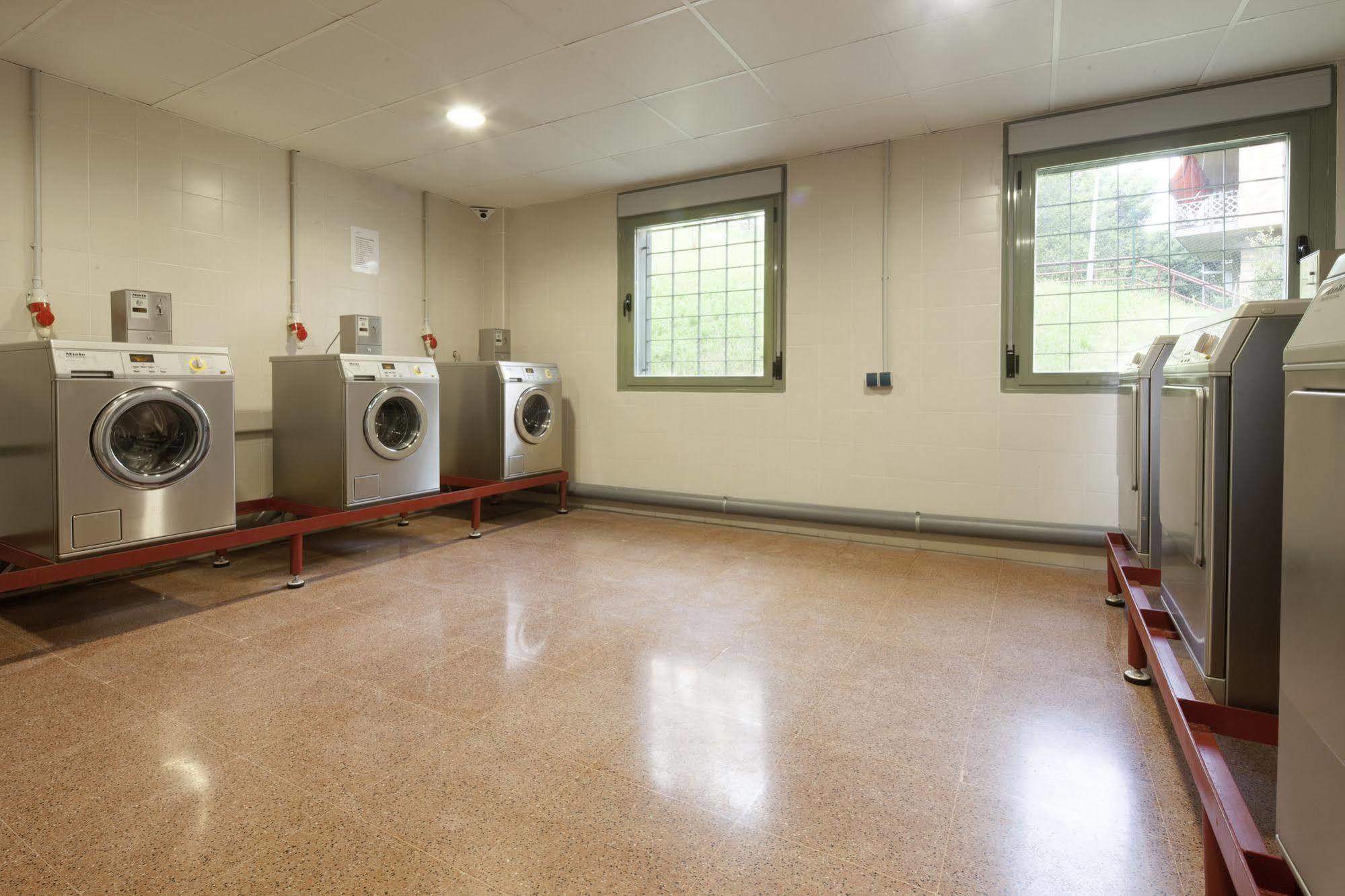 Residencia Universitaria Resa Manuel Agud Querol San Sebastian Bagian luar foto