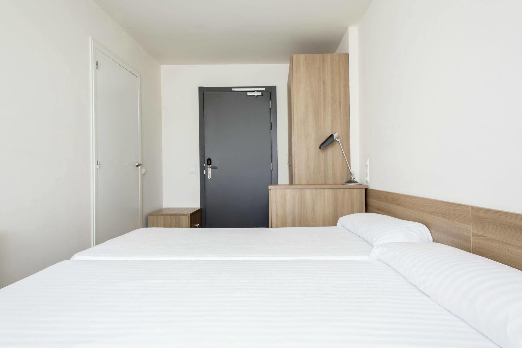Residencia Universitaria Resa Manuel Agud Querol San Sebastian Bagian luar foto
