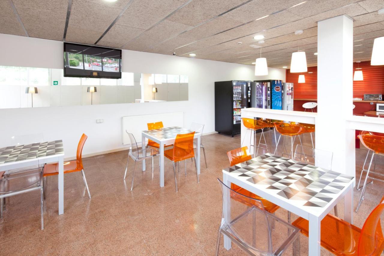 Residencia Universitaria Resa Manuel Agud Querol San Sebastian Bagian luar foto